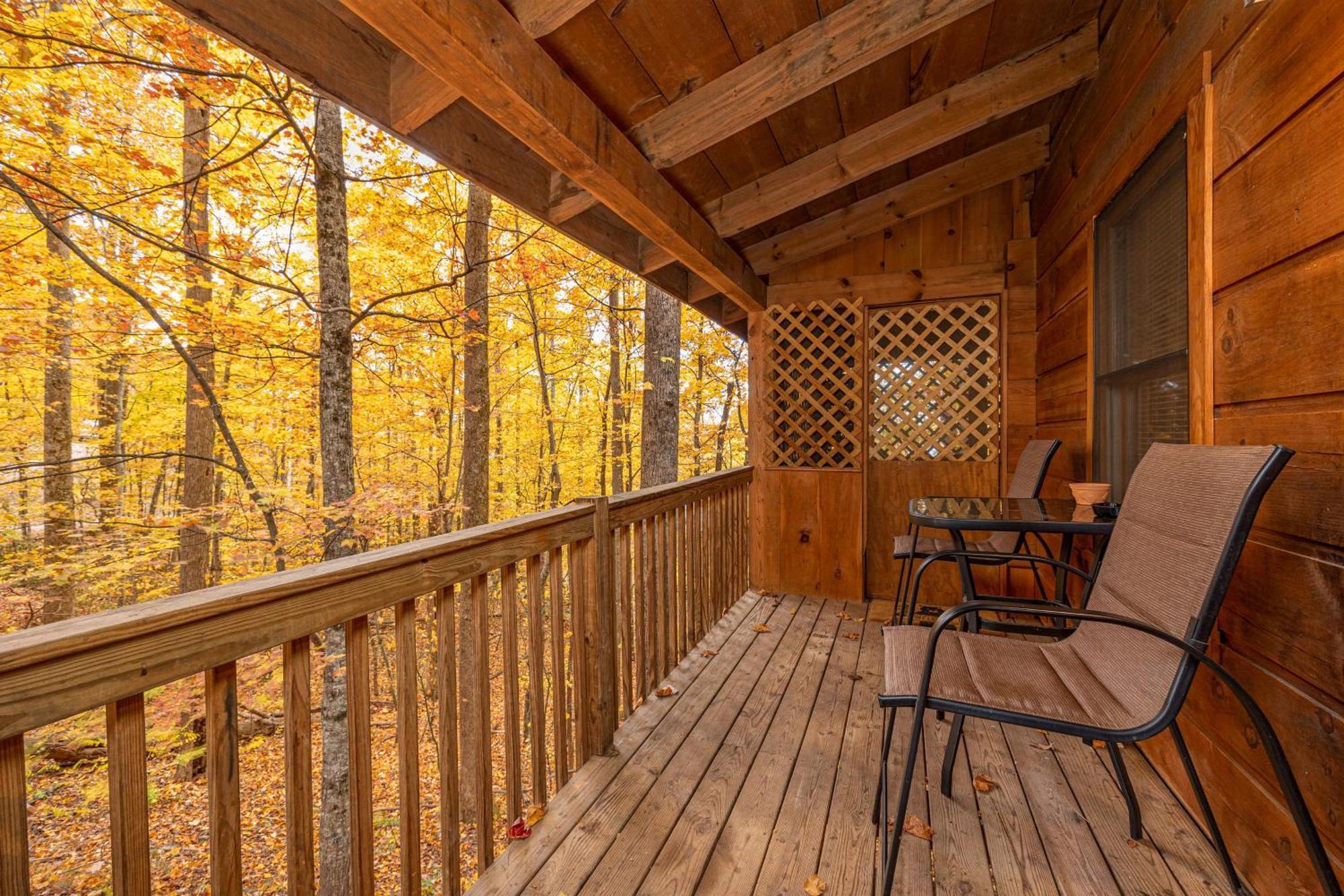 Porch Swing Memories- Sleeps Up To 4, Free Attractions Ticket Included, Hot Tub, Wifi, Arcade, Grill Βίλα Sevierville Εξωτερικό φωτογραφία